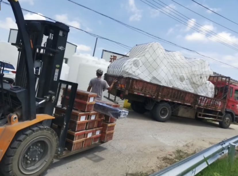 塑料水箱容器哪家好？